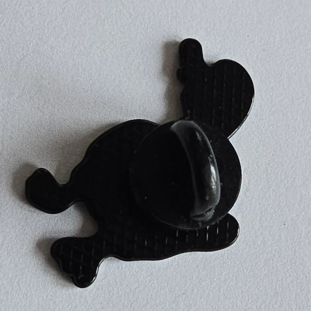 Goose with a knife pin enamel lapel brooch bird duck white black - Picture 3 of 9
